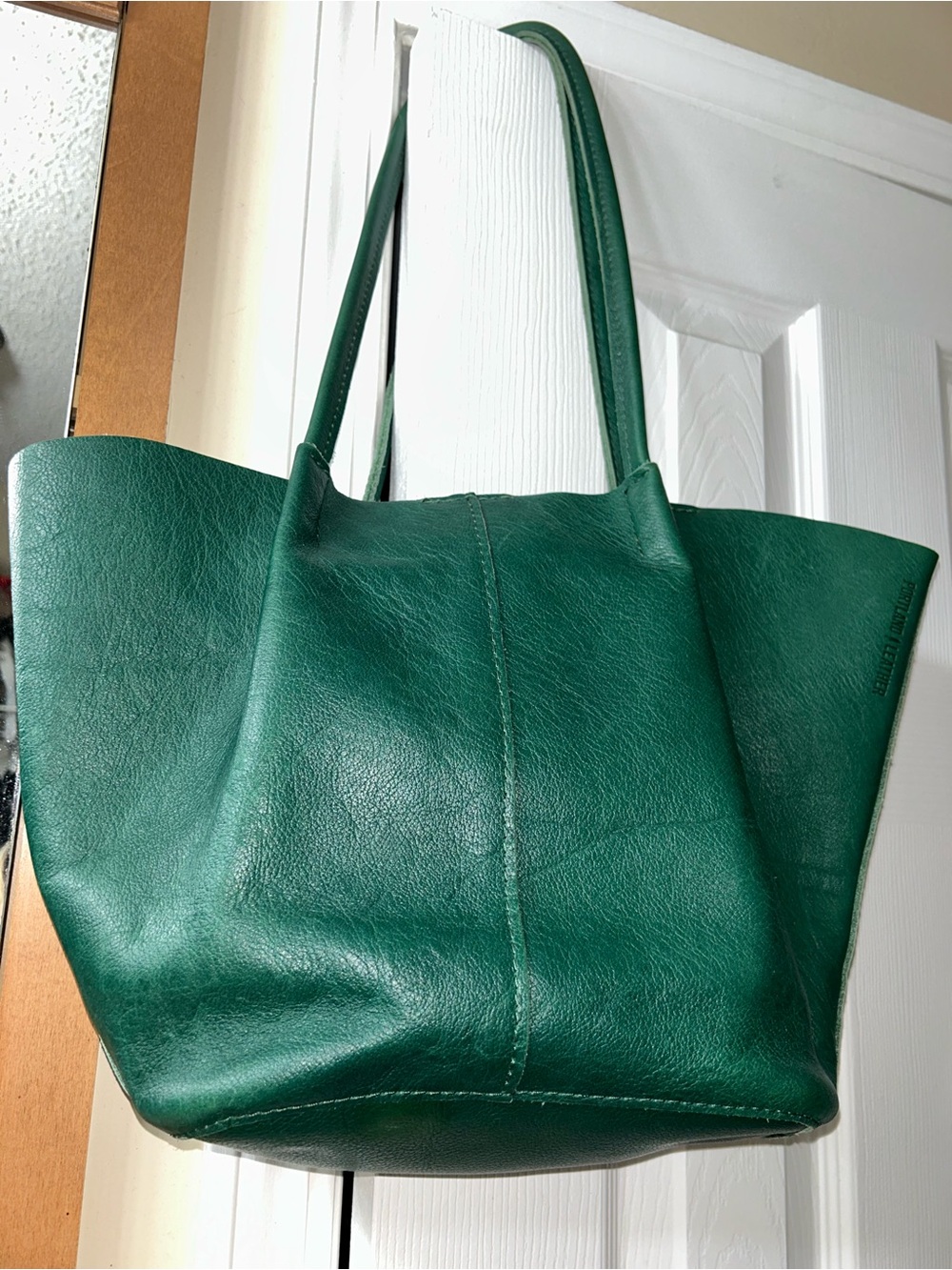 Devan Green Leather Tote - Picture 2 of 3